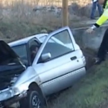 ACCIDENT la BUJORENI: Maşină căzută în şanţ, şofer de negăsit