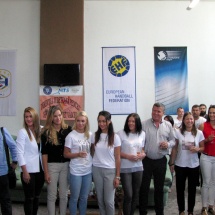 FOTO – HCM Râmnicu Vâlcea şi-a prezentat lotul cu care vrea să ajungă în Europa