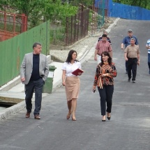 FOTO: Primarul Gutău a dat startul lucrărilor de reabilitare a străzilor din cartierele limitrofe ale Râmnicului