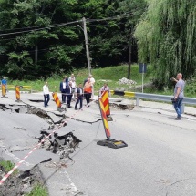 Președintele Constantin Rădulescu anunță că s-au primit fonduri pentru repararea drumurilor rupte în urma inundațiilor