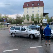 FOTO: Accident pe bulevardul Dem Rădulescu. Un Opel și un BMW s-au „ciocnit”