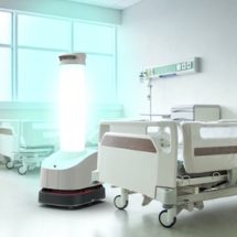 VIDEO. Trei spitale din Vâlcea vor folosi roboți dezinfectanți cu ultraviolete