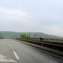 Măsuri pentru creșterea siguranței pietonilor și a traficului auto: se schimbă lămpile pe podul Goranu