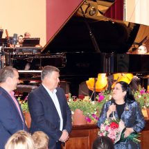 Cu sprijinul Primăriei Râmnicului, Filarmonica „Ion Dumitrescu” are un nou pian de concert
